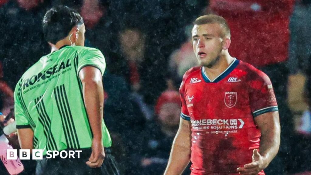 మైకీ లూయిస్: హల్ KR హాఫ్-బ్యాక్ వరల్డ్ క్లబ్ ఛాలెంజ్ కోసం సస్పెన్షన్‌ను తప్పించింది