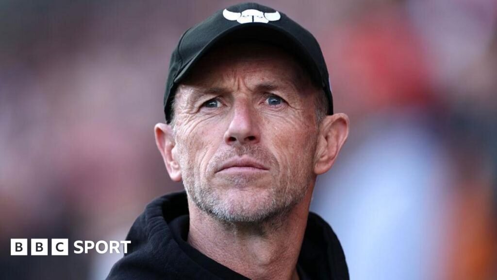 గ్యారీ రోవెట్: లీసెస్టర్ సిటీ మాజీ ఆక్స్‌ఫర్డ్ బాస్‌ని కొత్త మేనేజర్‌గా నిర్ధారించింది