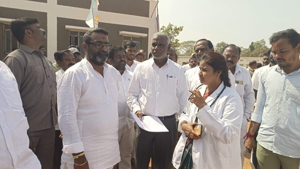 రోగులకు మెరుగైన వైద్యసేవలు అందించాలి : ఎమ్మెల్యే కేఈ