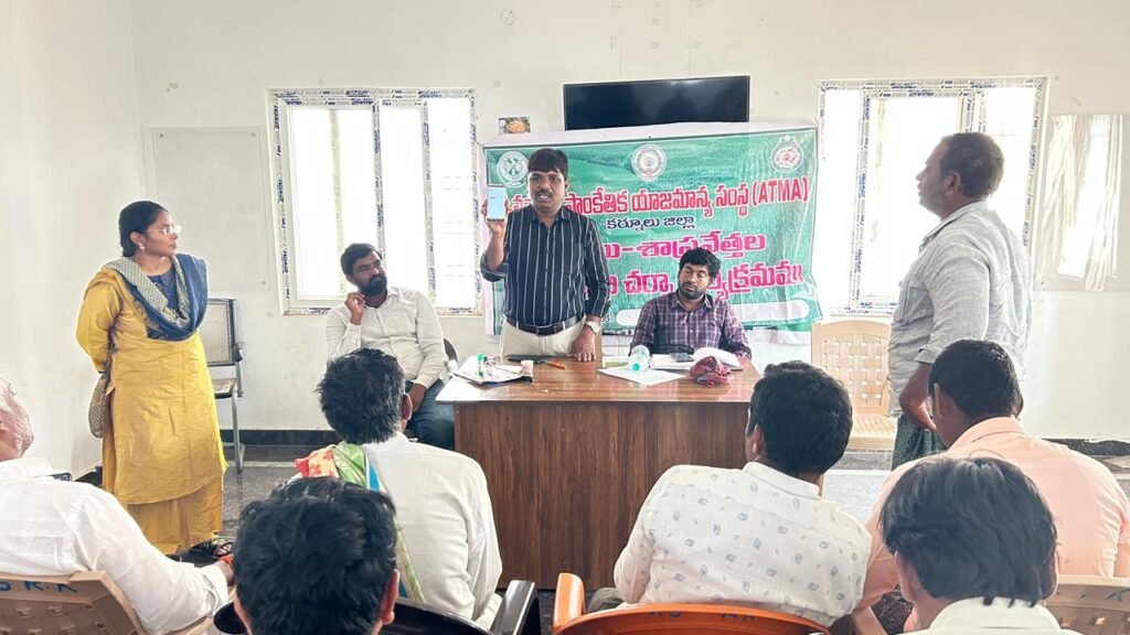 రైతులు తప్పనిసరిగా పంట మార్పిడి పద్ధతిని అనుసరించాలి 