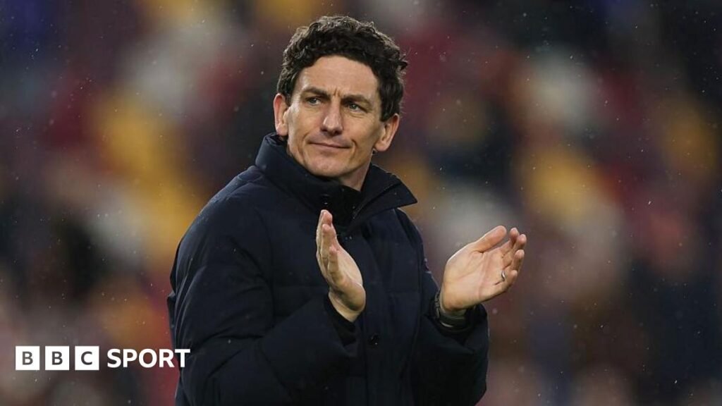 బ్రెంట్‌ఫోర్డ్ బాస్ కీత్ ఆండ్రూస్ 2032కి కొత్త ఒప్పందంపై సంతకం చేశారు