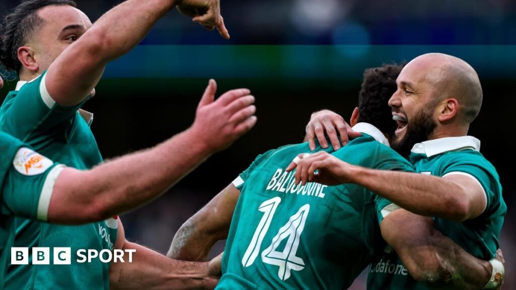 ఐర్లాండ్ 20-13 ఇటలీ: మొదటి సిక్స్ నేషన్స్ విజయం సాధించడానికి అతిధేయలు పెద్ద భయాన్ని తట్టుకున్నారు