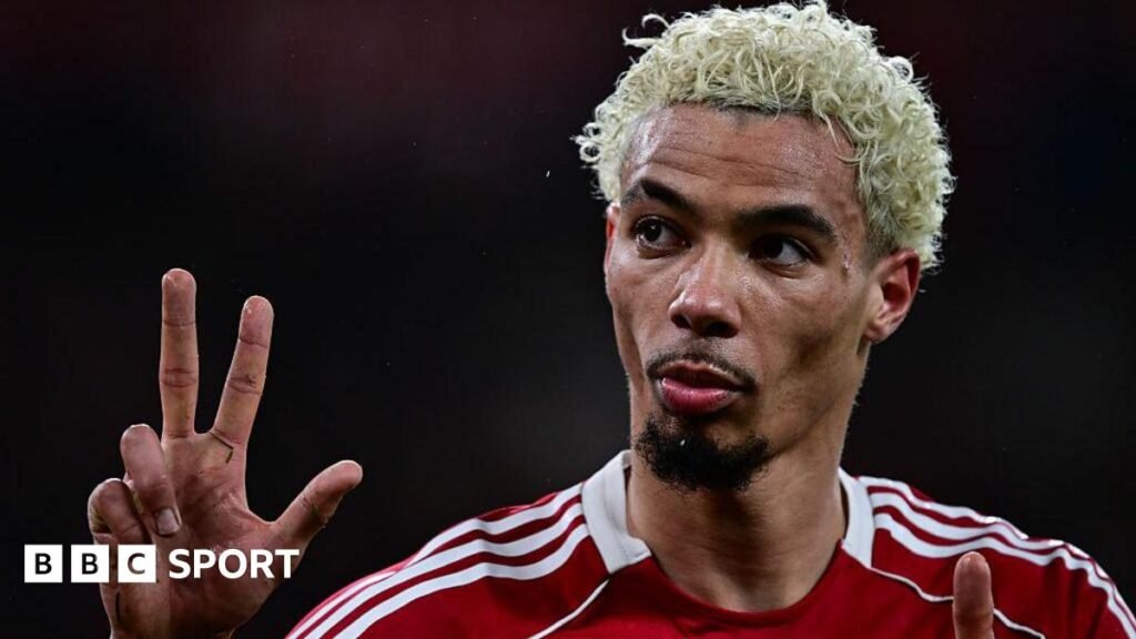 హ్యూగో ఎకిటికే: ఫ్రెంచ్ స్ట్రైకర్ ఇప్పటికే లివర్‌పూల్‌లో కల్ట్ హీరో అయ్యాడు