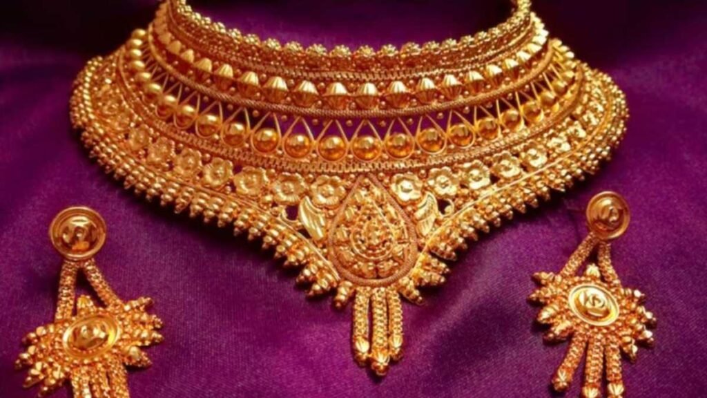 చుక్కలు చూపిస్తున్న బంగారం ధరలు.. !! | ఈరోజు బంగారం మరియు వెండి ధరలు: ఫిబ్రవరి 27న 10గ్రా బంగారం రూ.160100 మరియు వెండి కిలో రూ.274794