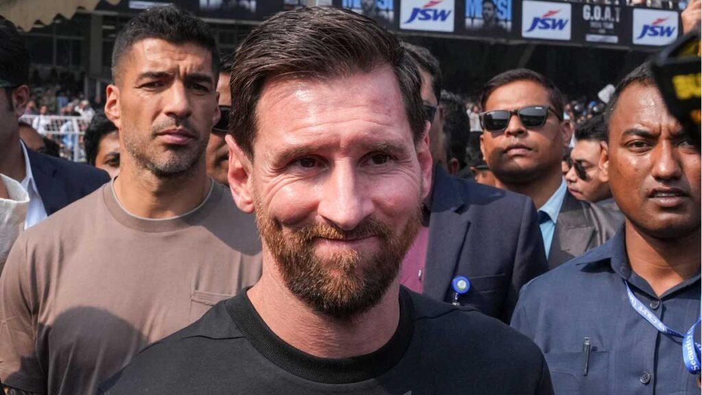 మెస్సీ పర్యటన వేళ… మంత్రి రాజీనామా | కోల్‌కతా మెస్సీ ప్రదర్శనపై గందరగోళం మధ్య పశ్చిమ బెంగాల్ క్రీడా మంత్రి రాజీనామా చేశారు