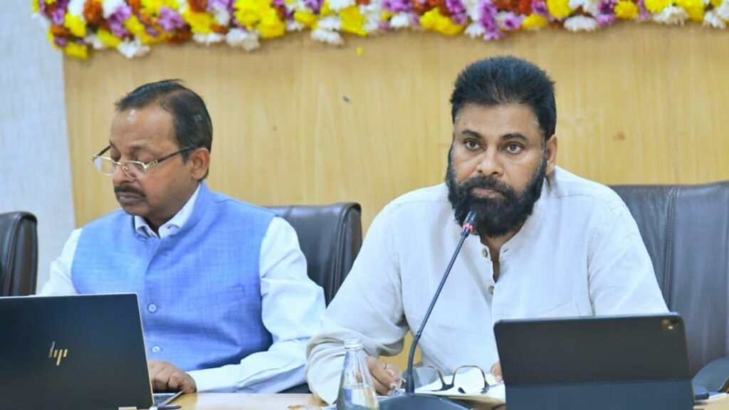 కొన్ని లోపాలు ఉన్నాయి,ఉదాసీనత వీడండి- పవన్ కీలక వ్యాఖ్యలు..!! | సంక్షేమ పథకాల అమలు, అధికారులకు ఆదేశాలపై పవన్ కల్యాణ్ ఆసక్తికర వ్యాఖ్యలు చేశారు