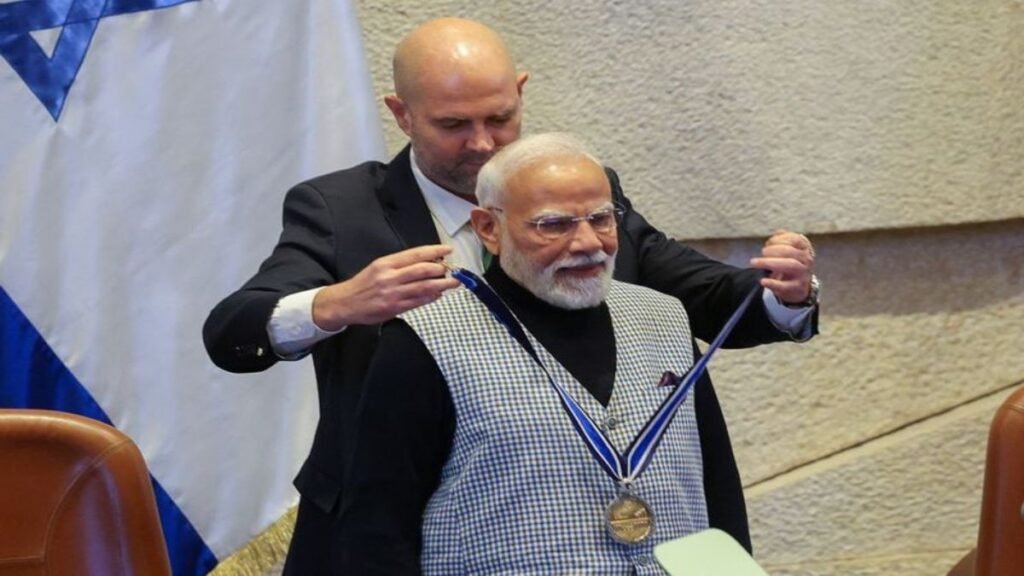 ప్రధాని మోదీకి అంతర్జాతీయ గుర్తింపు.. నెస్సెట్ మెడల్ తో సత్కరించిన ఇజ్రాయెల్.. | pmmodi గౌరవించబడింది: ఇజ్రాయెల్ అవార్డ్స్ స్పీకర్ ఆఫ్ నెస్సెట్ మెడల్ – నాయకత్వానికి చారిత్రక గుర్తింపు
