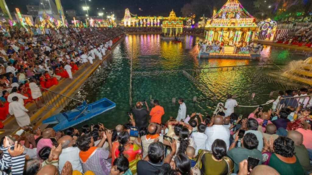 తిరుమలలో చూసి తీరాల్సిన తెప్ప తిరునాళ్లు..: ఘనంగా ఆరంభం | టిటిడి ఆధ్వర్యంలో తిరుమలలో వార్షిక సాలకట్ల తెప్పోత్సవాలు గురువారం సాయంత్రం అంగరంగ వైభవంగా ప్రారంభమయ్యాయి.