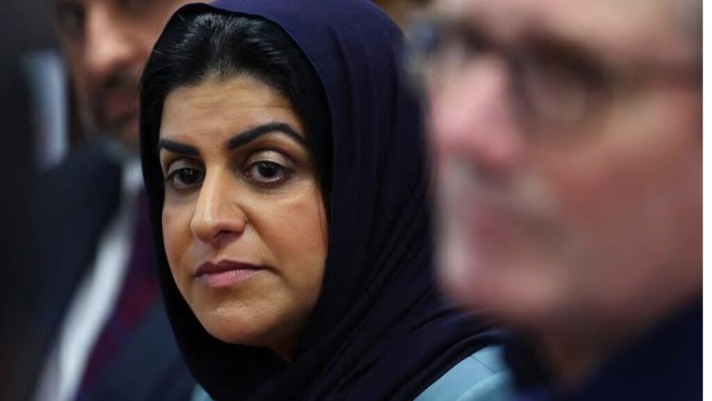 ఎప్‌స్టీన్ ఫైల్స్ ప్రకంపనలు: బ్రిటన్ పీఠంపై తొలి ముస్లిం మహిళ? | UK రాజకీయ సంక్షోభం, ఎప్స్టీన్ రో మధ్య షబానా మహమూద్ మొదటి ముస్లిం మహిళ ప్రధాని అవుతారా?