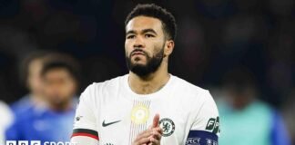 చెల్సియా: 2032 వరకు క్లబ్లో ఉండటానికి రీస్ జేమ్స్ కొత్త ఆరేళ్ల ఒప్పందాన్ని అంగీకరించాడు