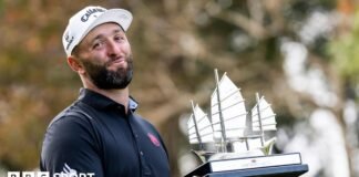 హాంకాంగ్లో LIV గోల్ఫ్ టైటిల్ను జోన్ రాహ్మ్ క్లెయిమ్ చేశాడు