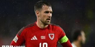 ఆరోన్ రామ్సే: ప్రపంచ కప్ ప్లే-ఆఫ్ స్క్వాడ్ నుండి వేల్స్ కెప్టెన్ తప్పుకున్నాడు