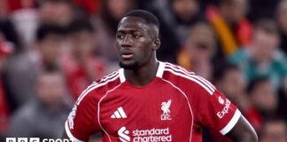 ఇబ్రహీమా కొనాటే: ఫ్రాన్స్ డిఫెండర్పై జాత్యహంకార దుర్వినియోగానికి లివర్పూల్ ‘విసుగు చెందింది’