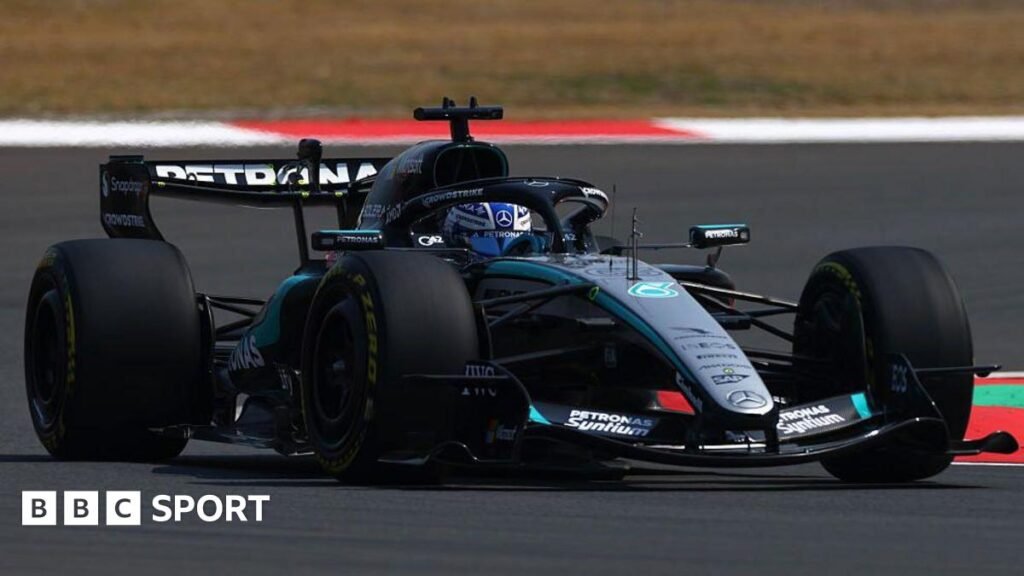 చైనీస్ గ్రాండ్ ప్రి 2026: జార్జ్ రస్సెల్ ప్రాక్టీస్‌లో అగ్రస్థానంలో ఉన్నాడు