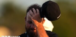 కాగ్నిజెంట్ క్లాసిక్: షేన్ లోరీ మూడు-షాట్ల ఆధిక్యం జారిపోయేలా కృంగిపోయాడు