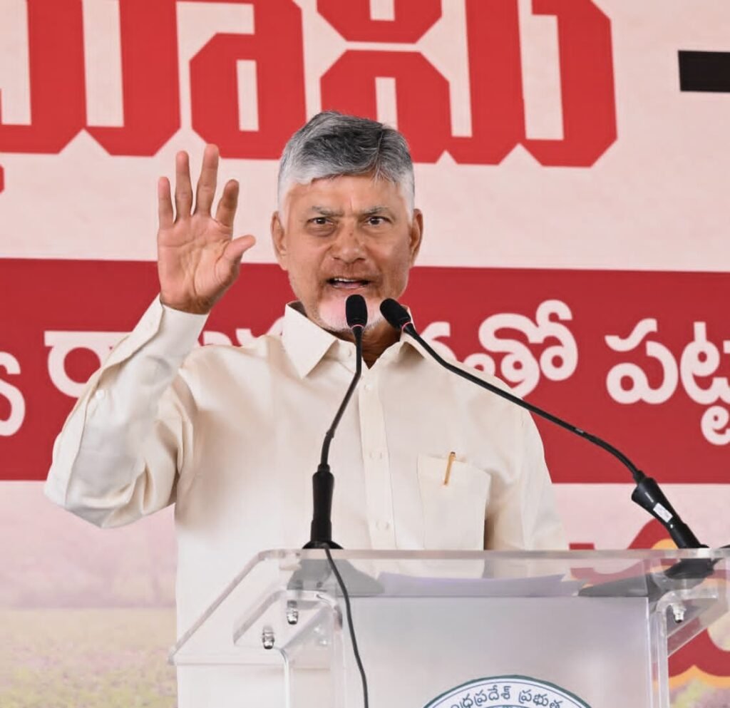 రూపాయి అవినీతి లేకుండా రైతులకు ఉచితంగా పట్టాదారు పాసు పుస్తకాలు