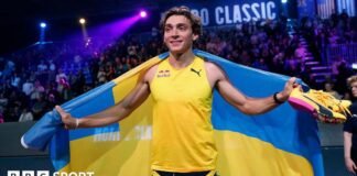 అర్మాండ్ డుప్లాంటిస్: స్వీడన్లోని మోండో క్లాసిక్లో రెండుసార్లు ఒలింపిక్ పోల్ వాల్ట్ ఛాంపియన్ ప్రపంచ రికార్డును బద్దలు కొట్టాడు