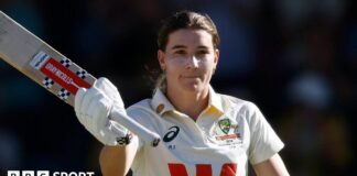 ఆస్ట్రేలియా వర్సెస్ ఇండియా: ఆతిథ్య జట్టు విజయానికి చేరువలో ఉన్న సమయంలో అన్నాబెల్ సదర్లాండ్ నాల్గో టెస్ట్ సెంచరీని నమోదు చేసింది
