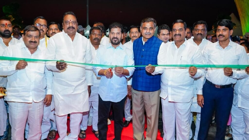 మూసీపై దుష్ప్రచారం నమ్మొద్దు.. బాధ్యత నాదే – సీఎం రేవంత్ | కొత్వాల్‌గూడలో ఎకో ఆర్క్‌ను ప్రారంభించిన తెలంగాణ సీఎం రేవంత్‌రెడ్డి, మూసీ అభివృద్ధిపై వ్యాఖ్యలు