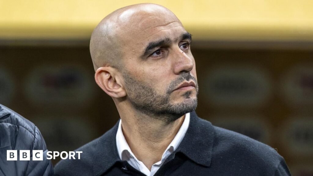 వాలిద్ రెగ్రాగుయ్: మొరాకో కోచ్ మొహమ్మద్ ఓవాబీ బాధ్యతలు స్వీకరించడంతో బయలుదేరాడు