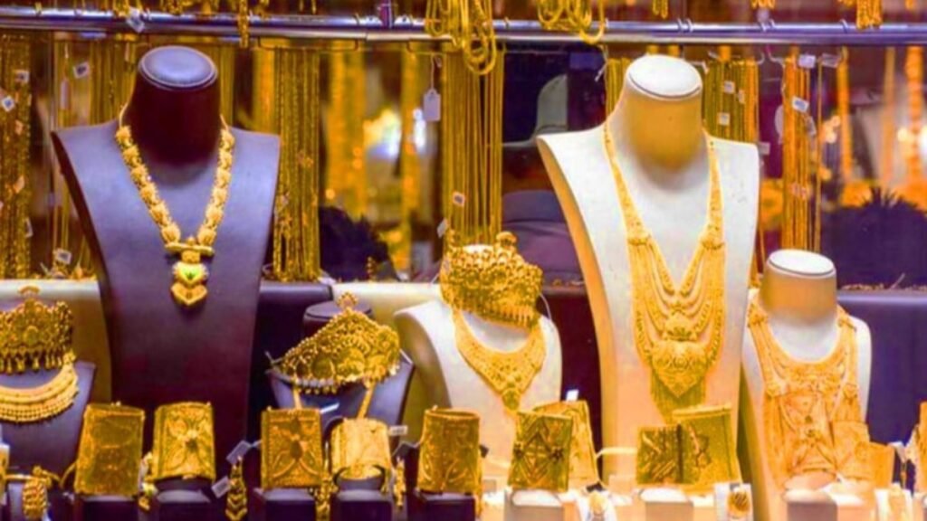 బంగారం ధరలు ముట్టుకుంటే భారీ షాక్.. స్కై రాకెట్ | బంగారం 3.15 శాతం లాభంతో రూ. 1.67 లక్షలు; US-ఇజ్రాయెల్-ఇరాన్ వివాదం మధ్య వెండి 3% వరకు రూ. 2.99 లక్షలు