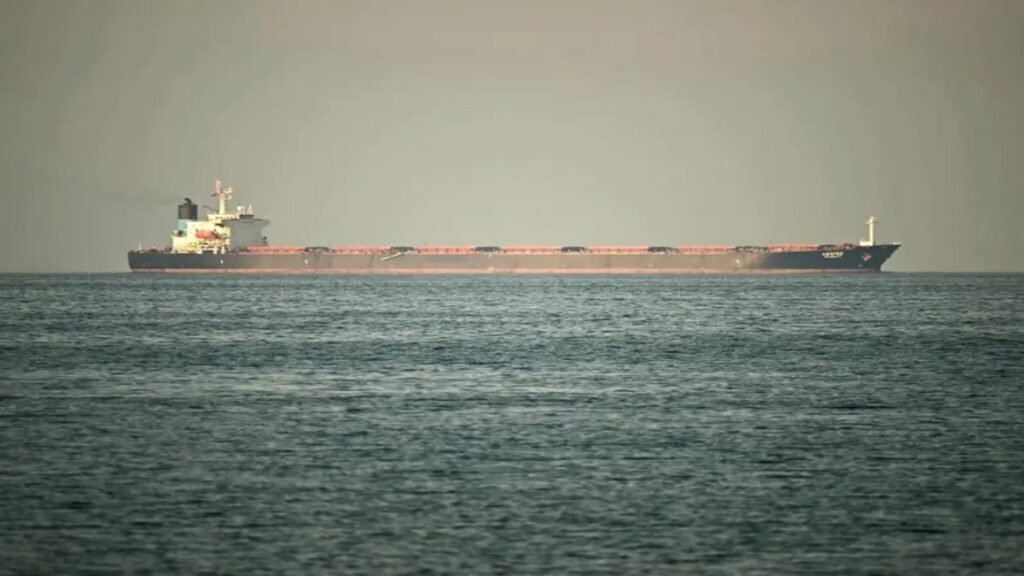 భారత్ కు గుడ్ న్యూస్.. 92 వేల టన్నుల LPGతో హార్మూజ్ జలసంధిని దాటిన భారత్ నౌకలు | hormuzstrait 2 భారత నౌకలు ఉద్రిక్తతల మధ్య 92,000 టన్నుల LPG కార్గోతో హార్ముజ్ జలసంధిని సురక్షితంగా దాటాయి