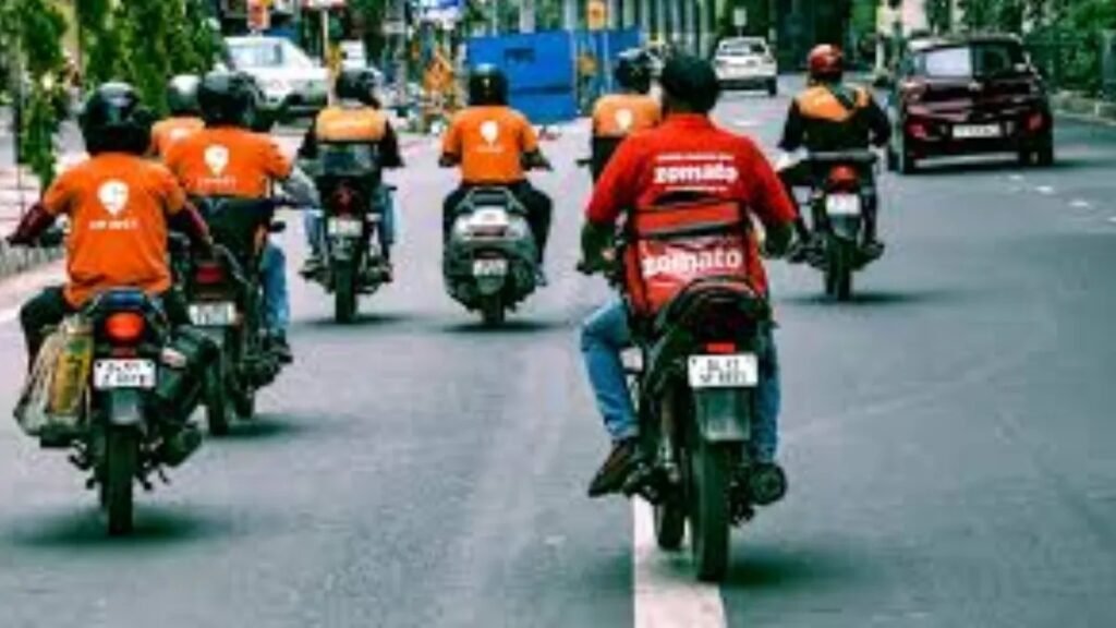 రోడ్డున పడుతున్న గిగ్ వర్కర్లు, ప్రత్యామ్నాయంగా..!! | LPG కొరత అంతరాయం కలిగించడంతో అనేక రంగాలలోని గిగ్ కార్మికులు తీవ్ర ఆదాయ నష్టాలను ఎదుర్కొంటున్నారు