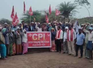మహాత్మా గాంధీ జాతీయ గ్రామీణ ఉపాధి హామీ చట్టాన్ని యధావిధిగా కొనసాగించాలి
