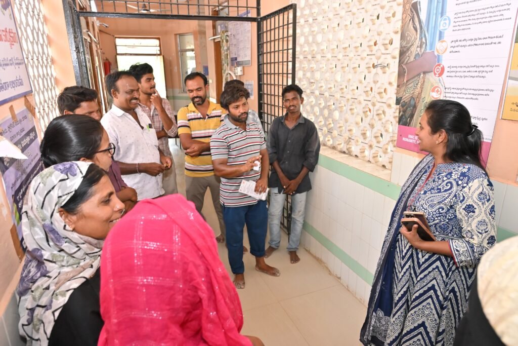 ఉలిందకొండ ప్రాథమిక ఆరోగ్య కేంద్రాన్ని ఆకస్మికంగా తనిఖీ చేసిన జిల్లా కలెక్టర్