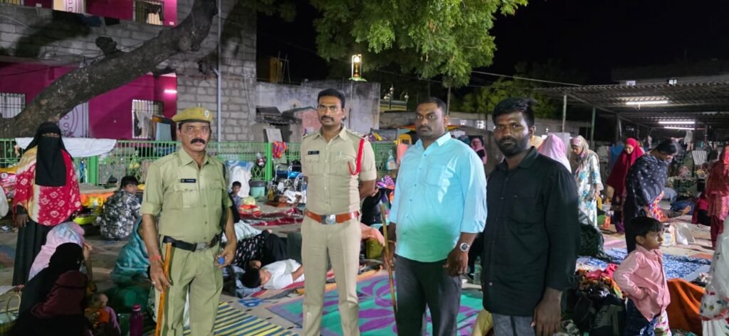 ఏఎస్‌పేట దర్గా వద్ద భద్రతా ఏర్పాట్లను పరిశీలించిన ఎస్సై జిలాని