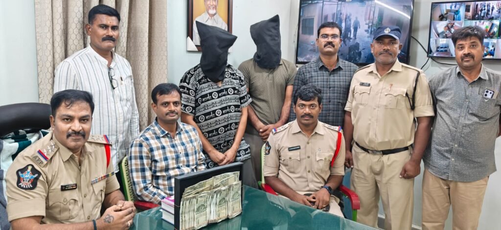 బీహార్‌కు చెందిన ఇద్దరు చైన్ స్నాచర్లు అరెస్ట్