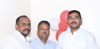 నంద్యాల అదనపు ఎస్పీ ఖాదర్ బాషాను కలిసిన సీనియర్ జర్నలిస్ట్ ఎస్.కే నజీర్