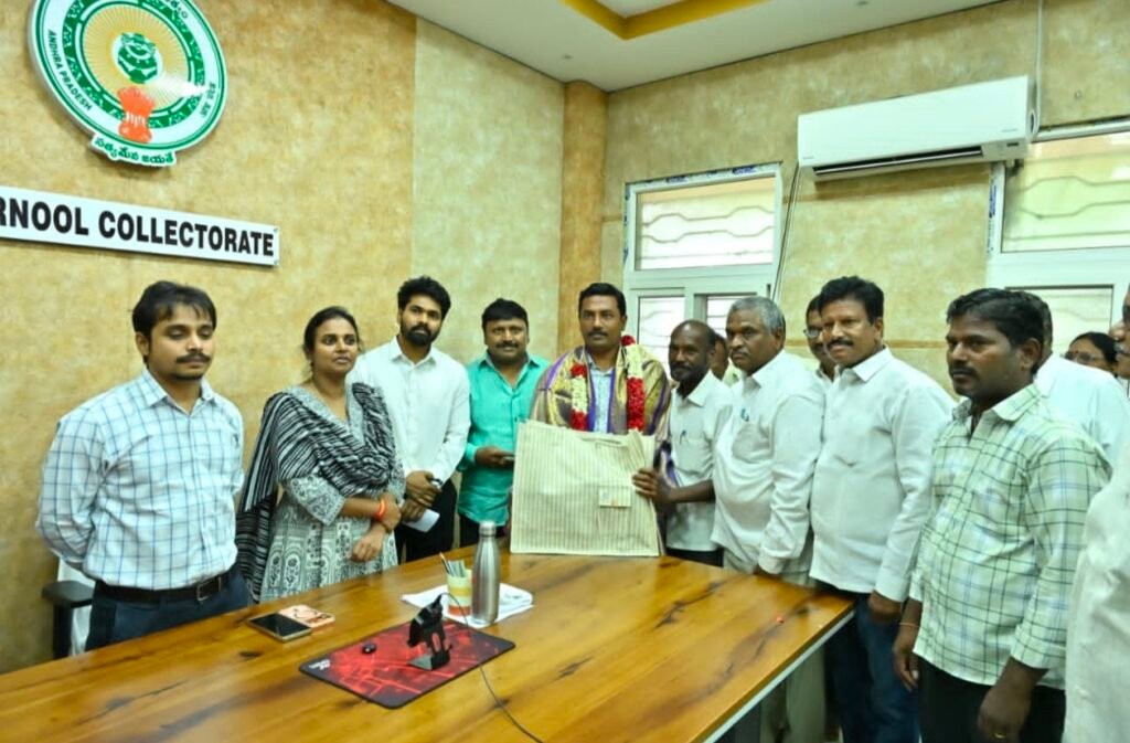 తహసీల్దార్ ఆంజనేయులు చొరవతో 500 కుటుంబాల ఇంటి పట్టాల కల సాకారం