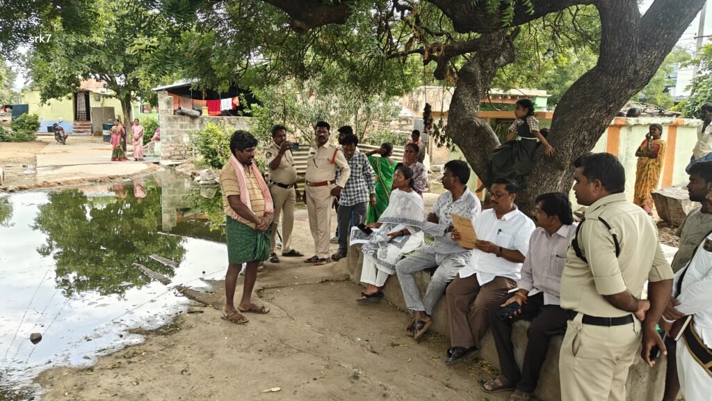 దాసరాదొడ్డిలో చెత్త తొలగింపు.. పరిశుభ్రతపై గ్రామస్థులకు అవగాహన