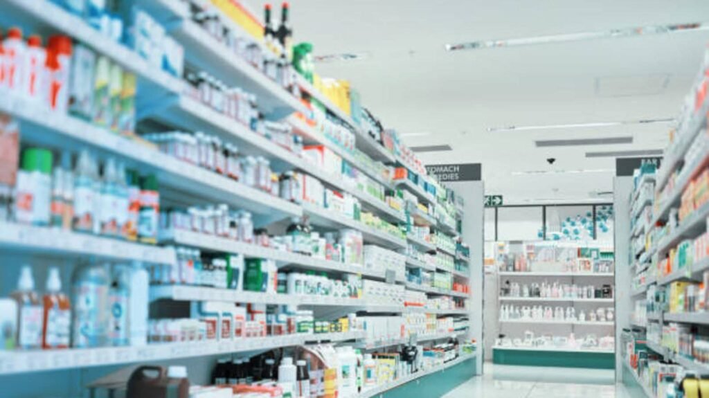💊 ప్రతి ఇంట్లో తెలిసి ఉండాల్సిన 25 ముఖ్యమైన మందులు – ఉపయోగాలు, జాగ్రత్తలు