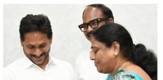 జగన్కు రాఖీ కట్టిన కంగాటి శ్రీదేవమ్మ