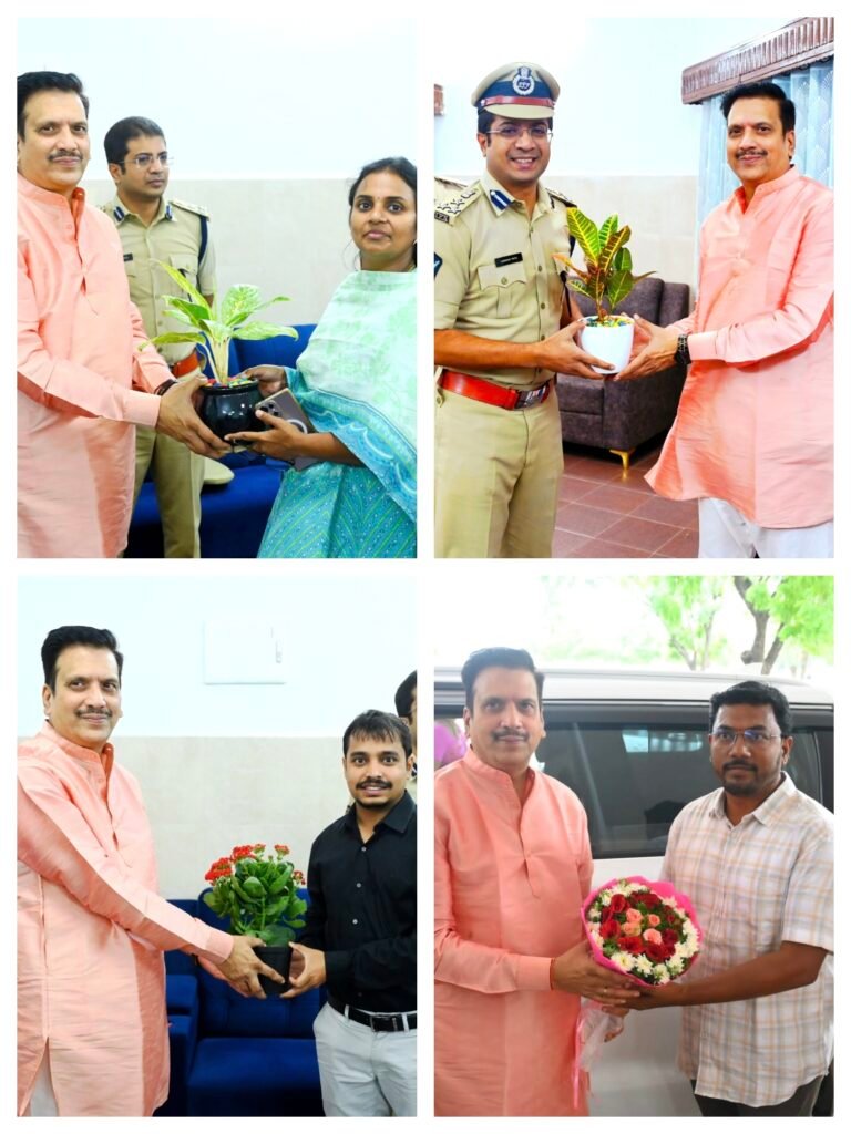 ఏపీ లోకాయుక్త జస్టిస్ టి. మల్లికార్జునరావును కలిసిన కలెక్టర్, ఎస్పీ, జేసీ
